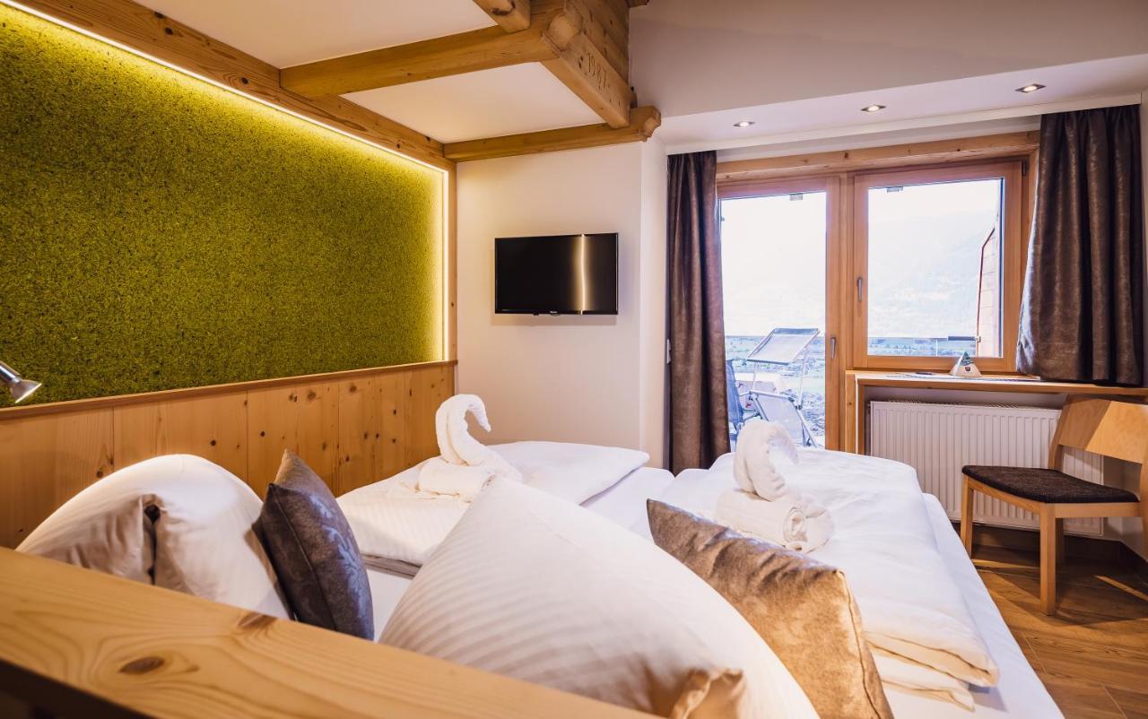 Panorama Hotel Guggenbichl - Inkl Sommerkarte, Einmaliger Eintritt Ins Tauern Spa & Bester Ausblick Ueber Kaprun Exterior foto
